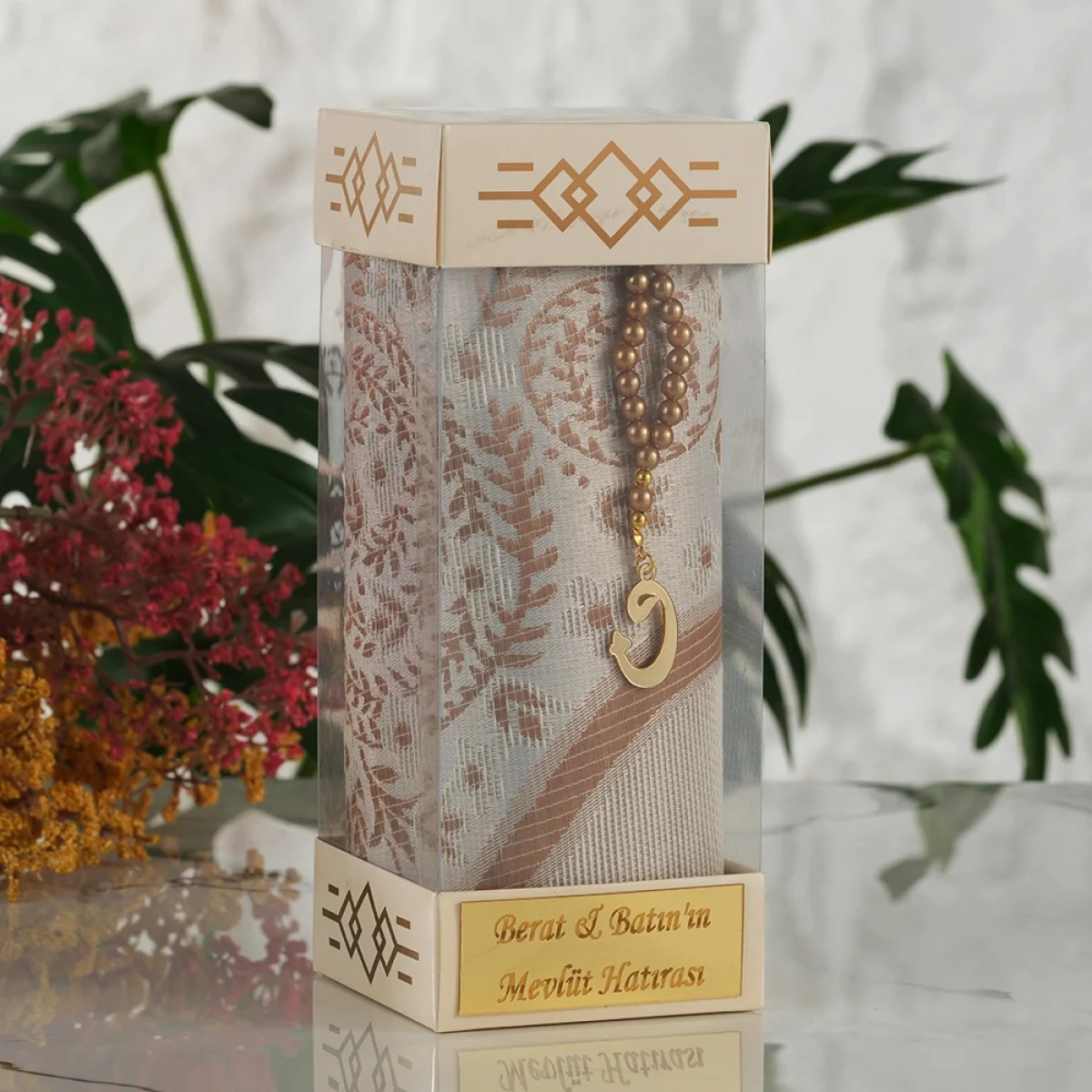 698b44b457b74-95353431-sw1000sh1000 Gold Renkli İsme Özel Silindir Kutu İçerisinde Seccade ve Tesbih - Görsel 1
