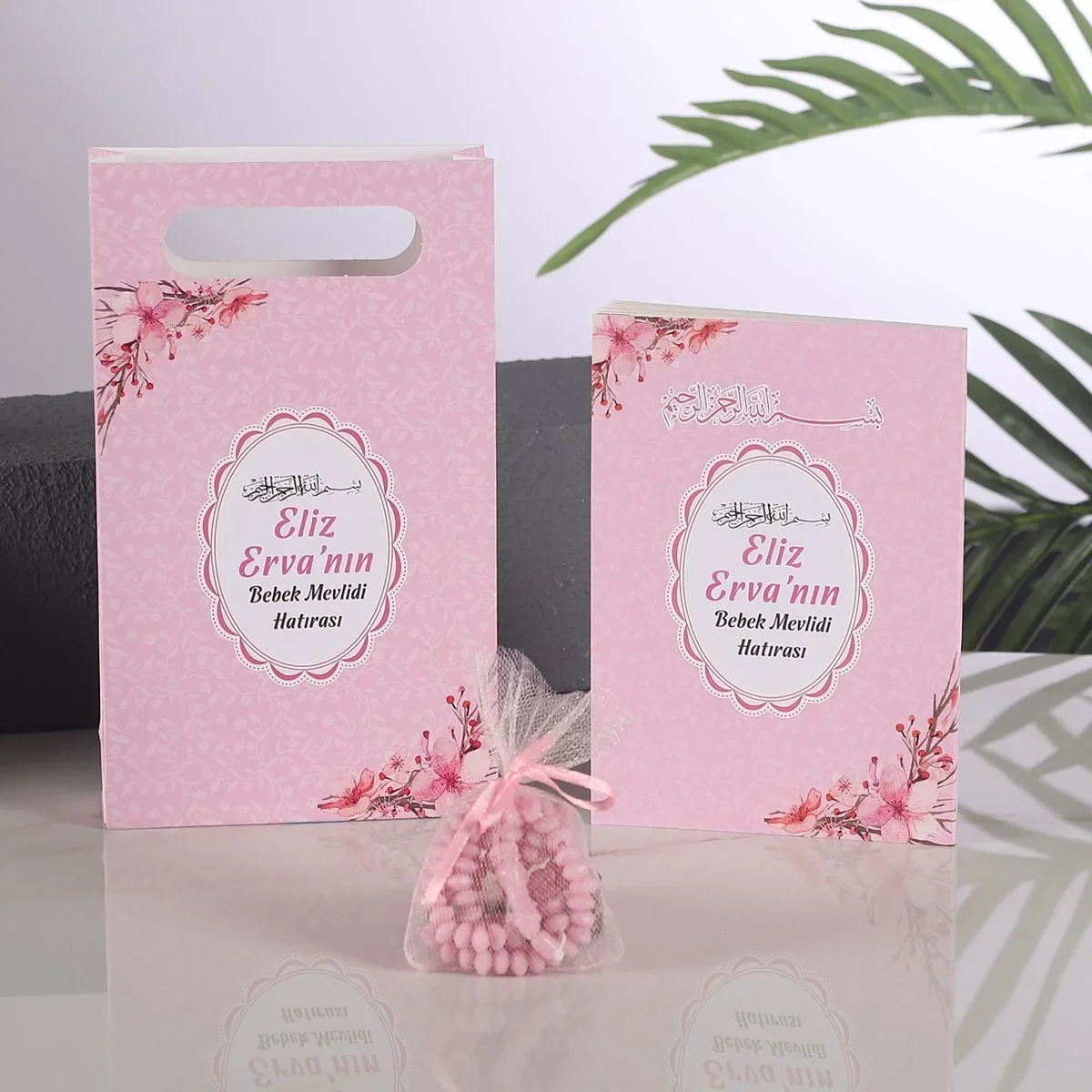 cicek-model-pembe-renkli-yasin-kitabi-karton-canta-ve-tesbih-mevlut-hediyelikleri-113641993-sw1200sh1200 Çiçek Model Pembe Renkli Yasin Kitabı, Karton Çanta ve Tesbih - Mevlüt Hediyelikleri - Görsel 1