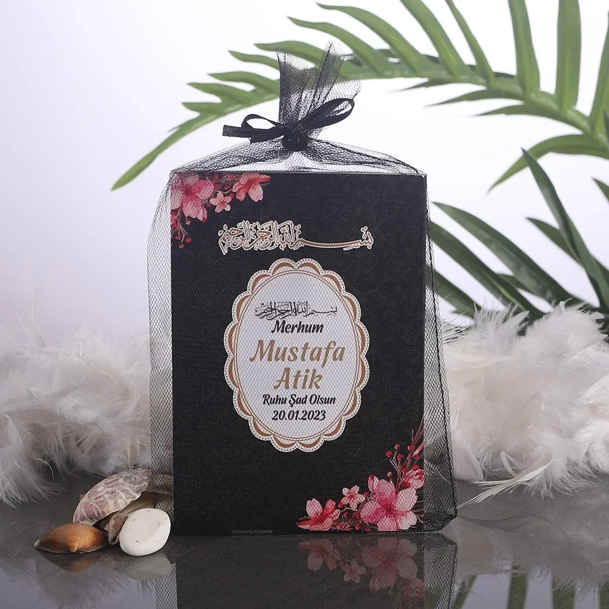 cicek-model-siyah-renkli-tul-kese-icerisinde-yasin-kitabi-mevlut-hediyelikleri-137810792-sw1200sh1200 Çiçek Model Siyah Renkli Tül Kese İçerisinde Yasin Kitabı - Mevlüt Hediyelikleri - Görsel 1